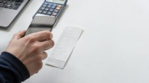 経費精算のデジタル化｜紙の申請から卒業する三つの視点